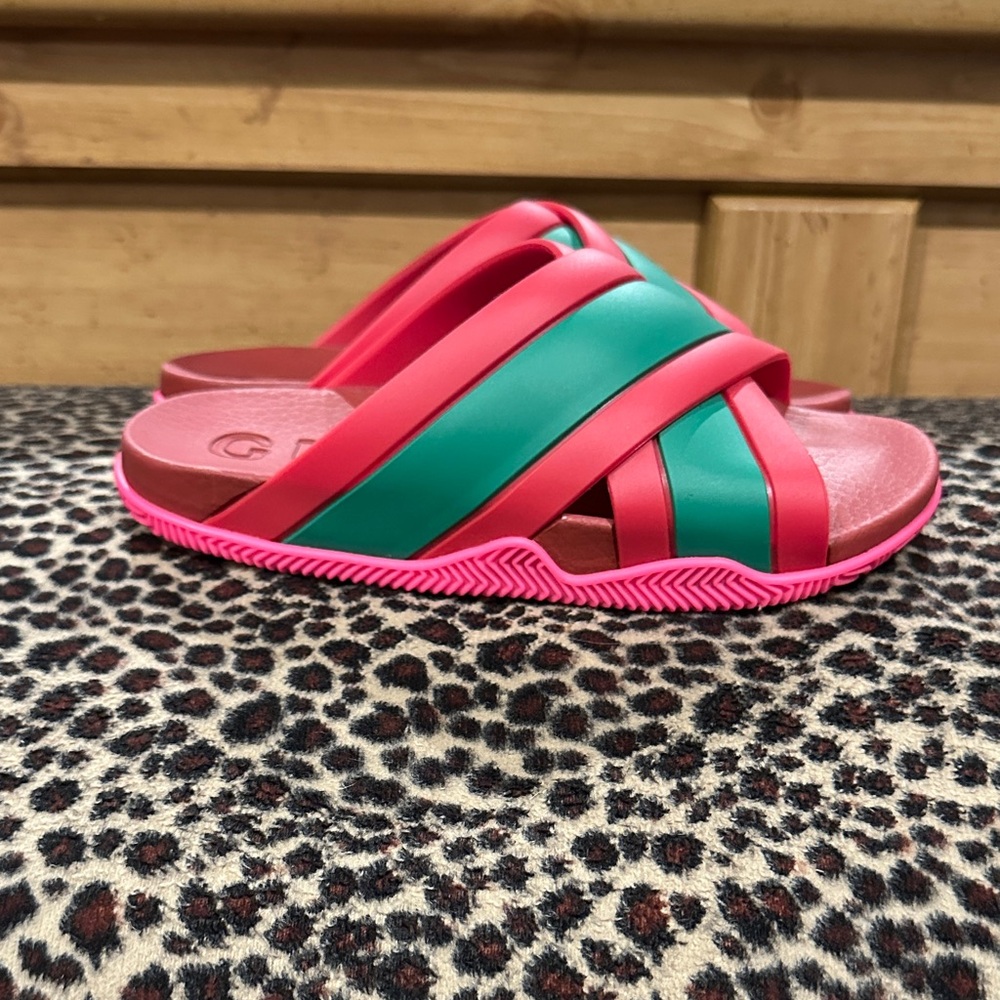 Gucci Vibrant Pink and Green Slides - Picture 2 of 3